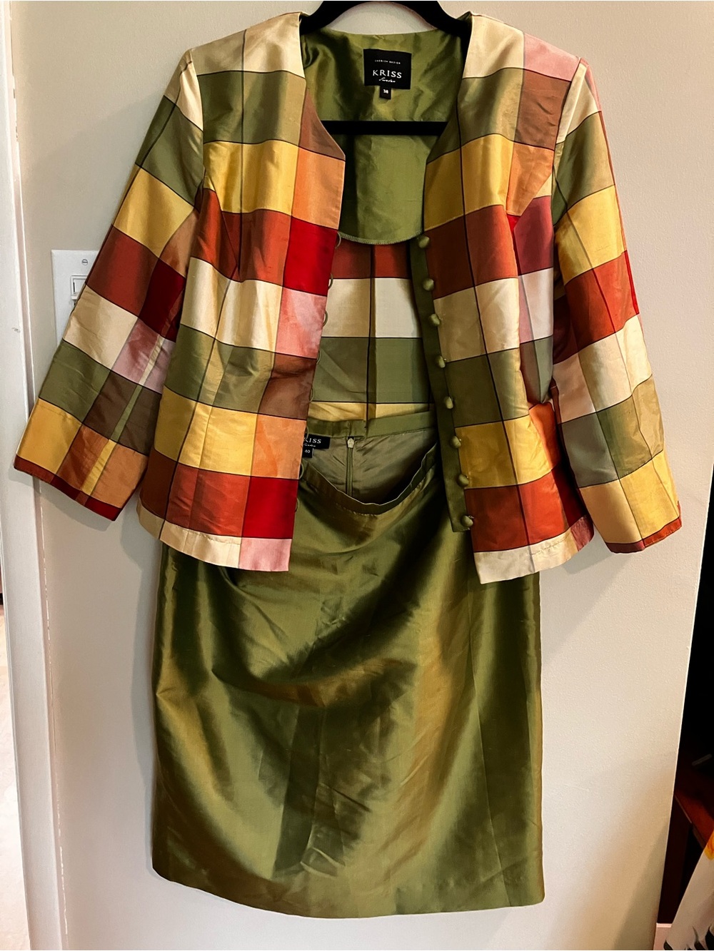 Vintage silk SwedishGreen Outfit with Multicolor Plaid Jacket elegant rare